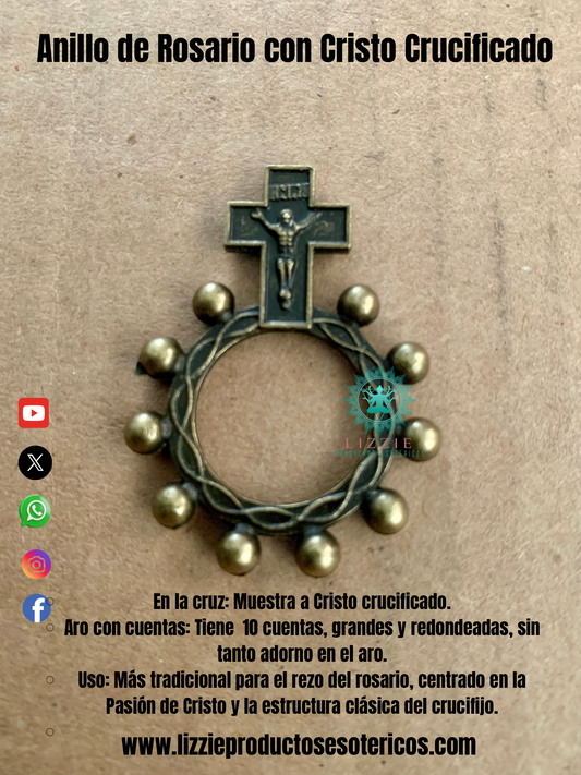 Anillo de rosario con Cristo crucificado de bronce antiguo