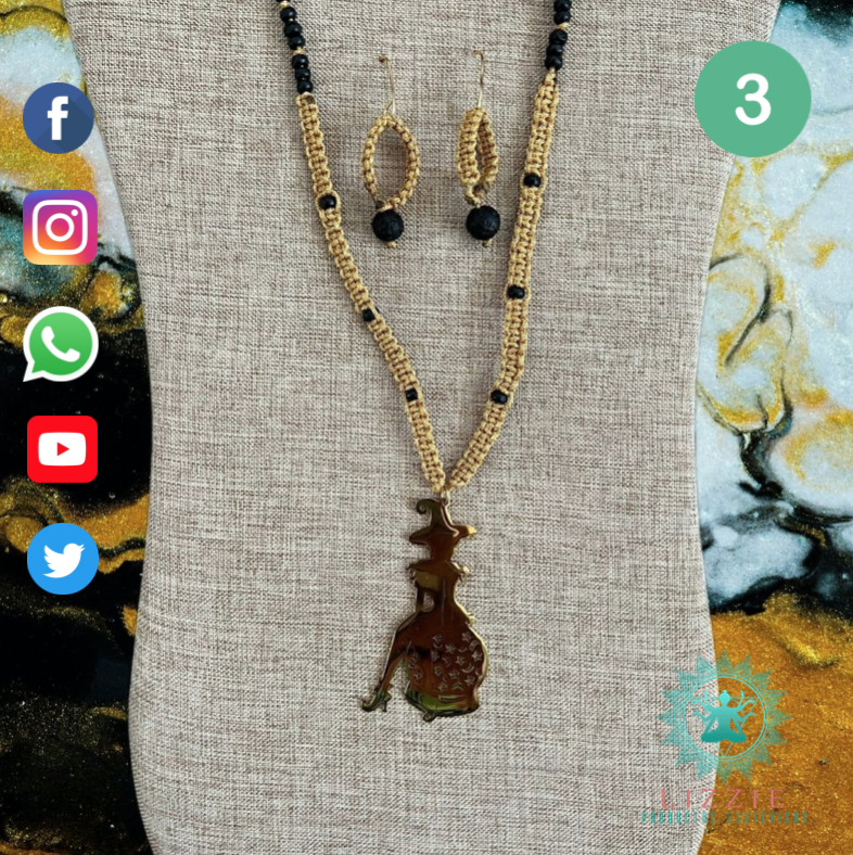 Witch Set (Collar y Pantallas)